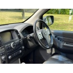 Nissan Navara - 2.5 dCi Tekna Auto 4WD Euro 5 4dr