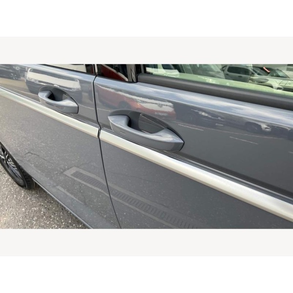 Volkswagen Multivan - 1.4 TSI 13kWh Style DSG L2 Euro 6 (s/s) 5dr