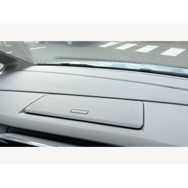 Volkswagen Multivan - 1.4 TSI 13kWh Style DSG L2 Euro 6 (s/s) 5dr