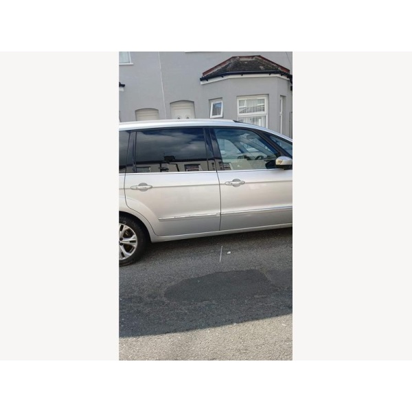 Ford Galaxy - 2.0T EcoBoost Titanium MPV 5dr Petrol Powershift Euro 5 (203 ps)
