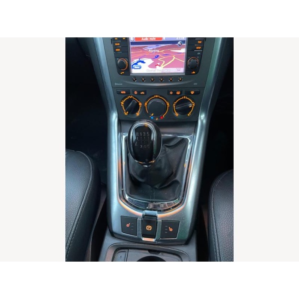 Vauxhall Antara - 2.2 CDTi SE SUV 5dr Diesel Manual 4WD Euro 5 (s/s) (SNav) (184 ps)