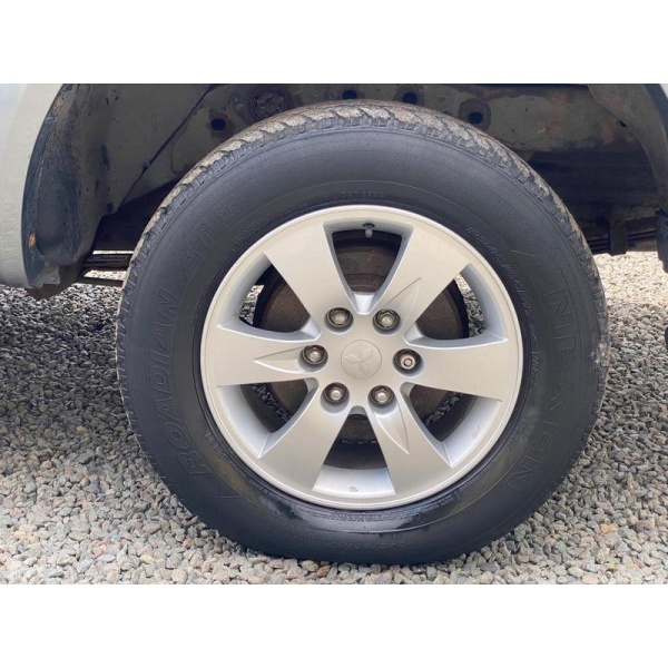 Mitsubishi L200 - 2.5 DI-D Warrior 4WD 4dr
