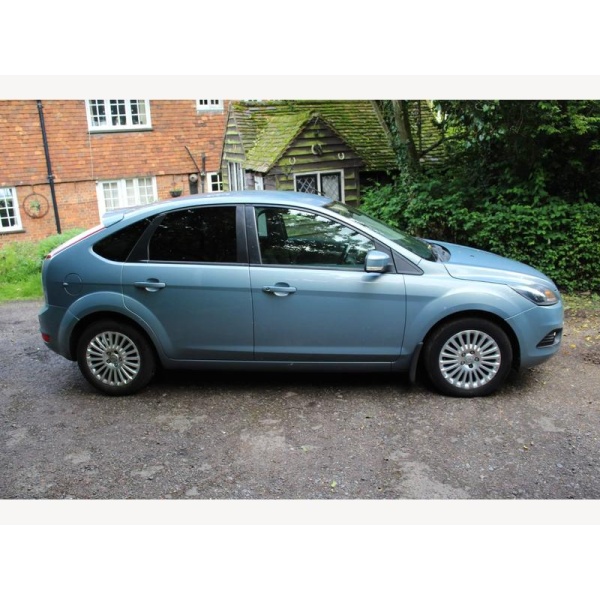 Ford Focus - 1.8 Titanium Hatchback 5dr Petrol Manual (169 g/km, 123 bhp)