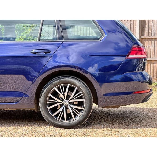 Volkswagen Golf - 1.4 SE NAVIGATION TSI BLUEMOTION TECHNOLOGY DSG 5d 124 BHP Nationwide Home Delivery Available