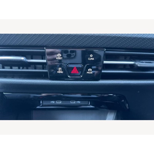 Volkswagen Golf - 1.5 eTSI MHEV R-Line DSG Euro 6 (s/s) 5dr