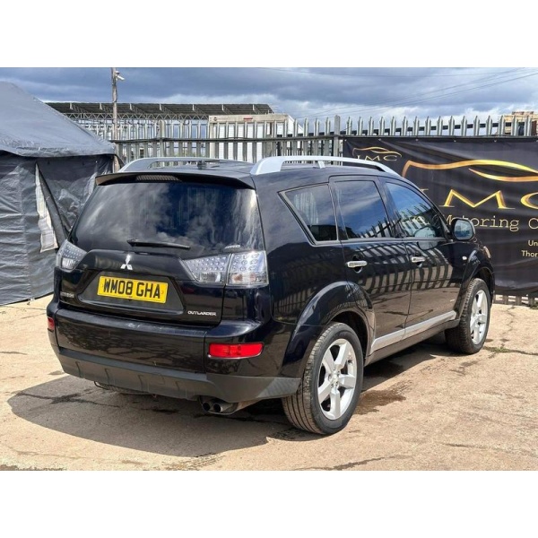 Mitsubishi Outlander - 2.0 DI-DC Warrior 4WD Euro 4 5dr
