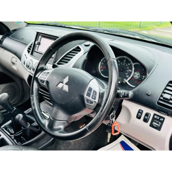 Mitsubishi L200 - 2.5 DI-D Barbarian 4WD Euro 5 4dr (LB)