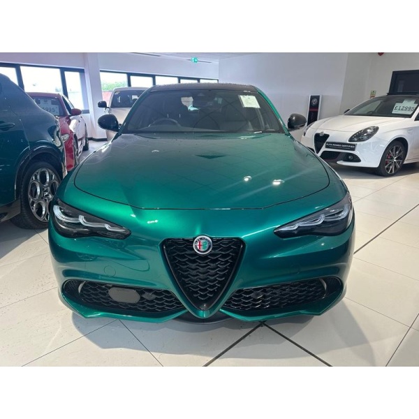 Alfa Romeo Giulia - 2.0T Tributo Italiano Auto Euro 6 (s/s) 4dr