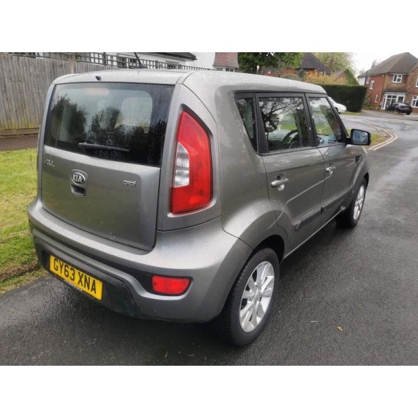 KIA Soul - 1.6 CRDi 2 SUV 5dr Diesel Manual Euro 5 (126 bhp)