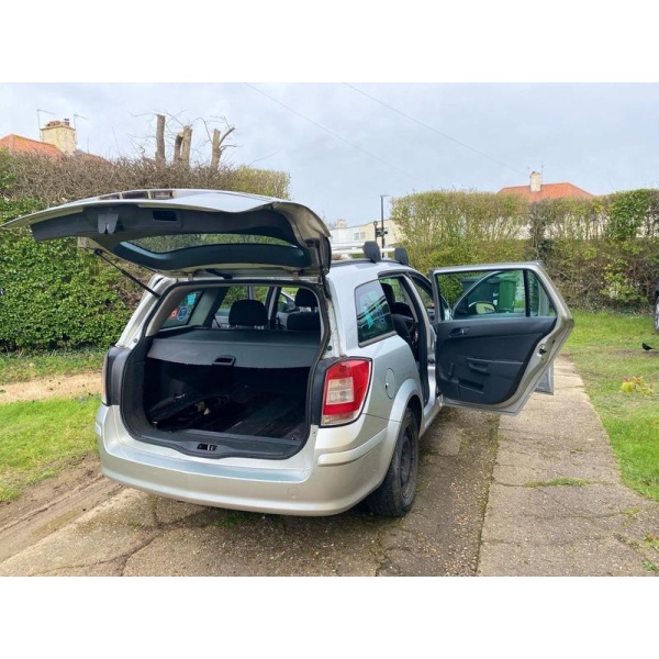 Vauxhall Astra - 1.7 CDTi ecoFLEX Life Estate 5dr Diesel Manual (a/c) (119 g/km, 108 bhp)