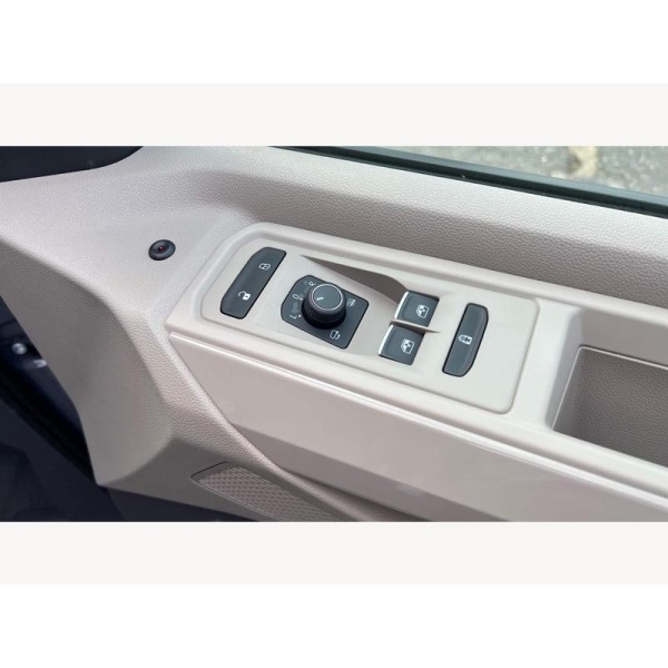 Volkswagen Multivan - 1.4 TSI 13kWh Style DSG L2 Euro 6 (s/s) 5dr