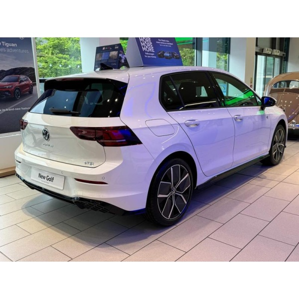 Volkswagen Golf - 1.5 eTSI MHEV R-Line DSG Euro 6 (s/s) 5dr