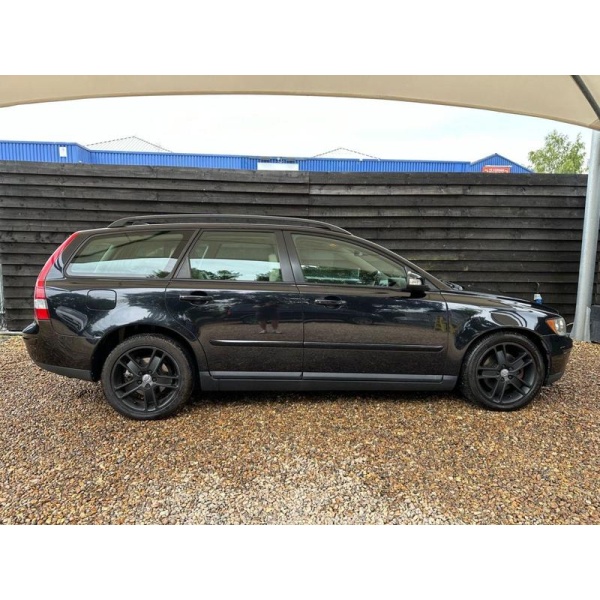 Volvo V50 - 2.4 SE 5d 170 BHP
