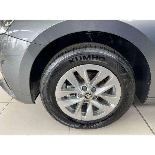 SKODA Fabia - 1.0 TSI SE Comfort Euro 6 (s/s) 5dr