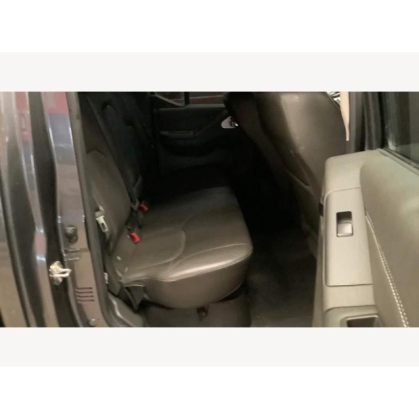 Nissan Navara - 2.5 dCi Tekna Auto 4WD Euro 5 4dr