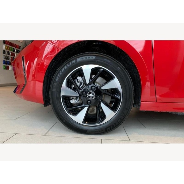 Vauxhall Corsa-e - 50kWh Design Hatchback 5dr Electric Auto (136 ps)
