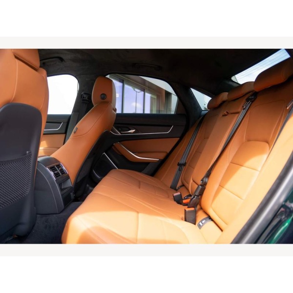 Jaguar XF - 2.0 D200 MHEV R-Dynamic HSE Black Auto Euro 6 (s/s) 4dr