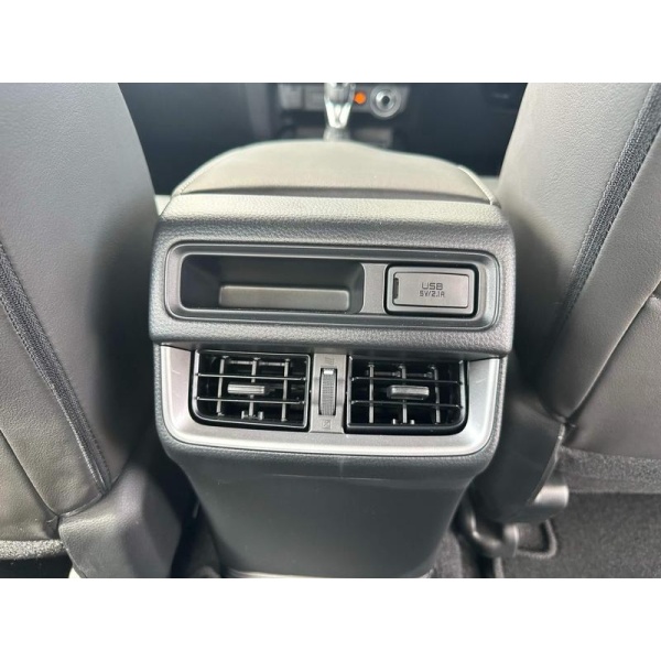 Isuzu D-max - 1.9 TD V-Cross Auto 4WD Euro 6 (s/s) 4dr