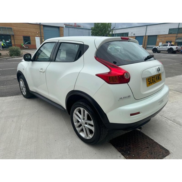 Nissan Juke - 1.6 Acenta CVT Euro 5 5dr