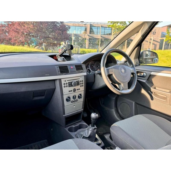 Vauxhall Meriva - 1.8i 16v Design 5dr (a/c)