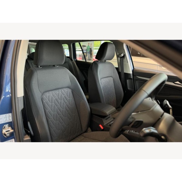 Volkswagen Golf - 1.5 eTSI MHEV Life DSG Euro 6 (s/s) 5dr
