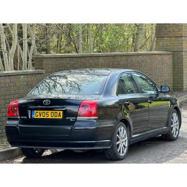 Toyota Avensis - 2.0L T SPIRIT VVT-I 4d 145 BHP