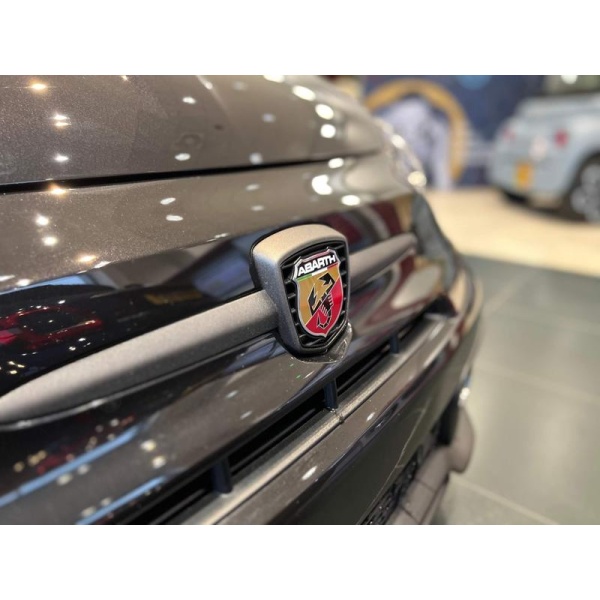 Abarth 695C - 1.4 T-Jet Competizione Cabrio Auto Euro 6 2dr