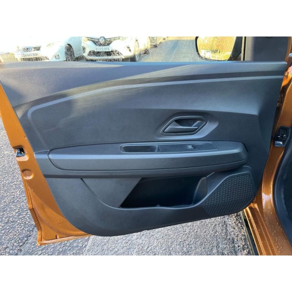 Dacia Sandero - Stepway Essential TCe 90 MY23 1.0 5dr
