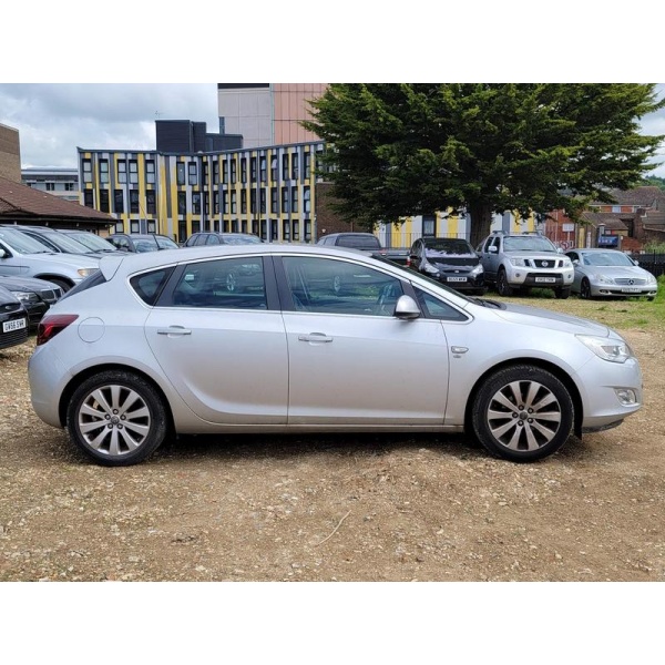Vauxhall Astra - 1.4T 16v Elite Euro 5 5dr