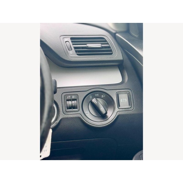 Volkswagen Passat - 2.0 TDI Highline DSG Euro 4 4dr