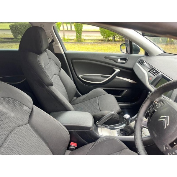 Citroen C5 - 1.6 HDi VTR+ Tourer Euro 5 5dr (SNav)