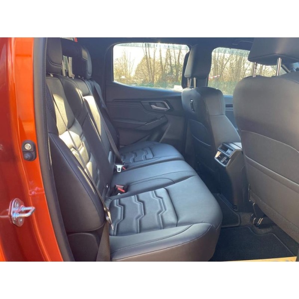 Isuzu D-max - 1.9 TD V-Cross Auto 4WD Euro 6 (s/s) 4dr