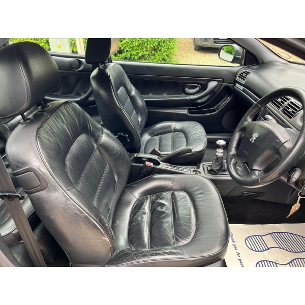 Peugeot 406 - 2.2 Black 2dr