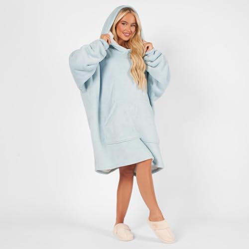 Sienna Hooded Blanket with Ultra Soft Sherpa Lining