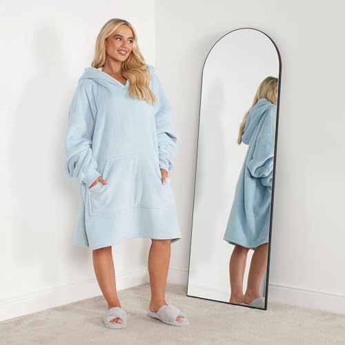 Sienna Hooded Blanket with Ultra Soft Sherpa Lining