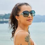 FEISEDY Oversized Polarised UV400 Sunglasses for Women