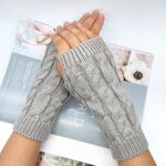 Qiuyan Fashion Warm Soft Fingerless Knit Arm Warmers