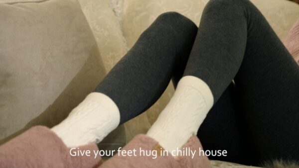 EverFoams Women's Shearling Memory Foam Slippers