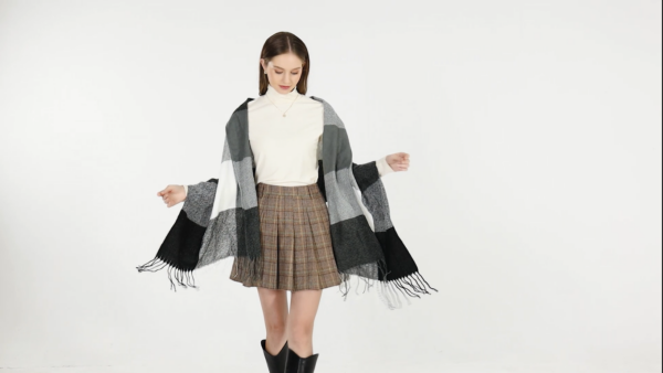 Oak & Tea Ladies Winter Tartan Shawls, Cashmere Feel