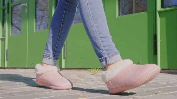 EverFoams Women's Micro Suede Plush Memory Foam Slippers
