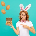 Wooden Fake Eggs, Life Size, 5.8 cm (12-Pack)