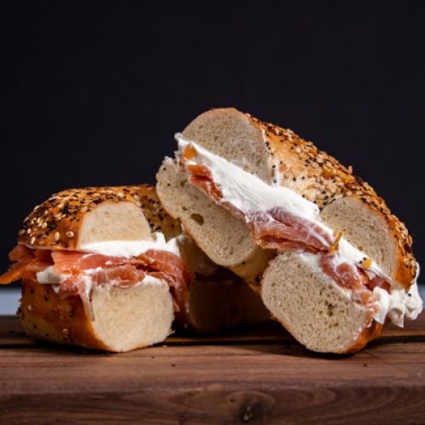 Just Bagels Blueberry Bagels - 12 Total, Non-GMO