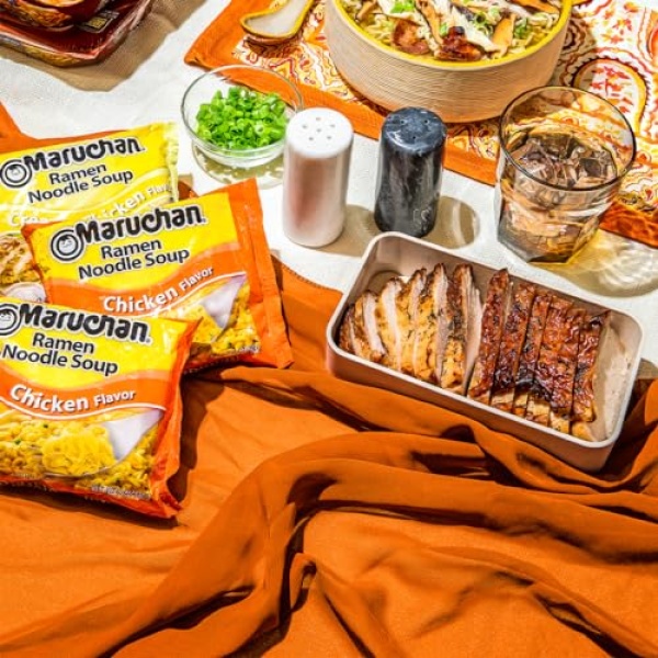 Maruchan Ramen Chicken, Instant Noodles, 85g, 24 Count