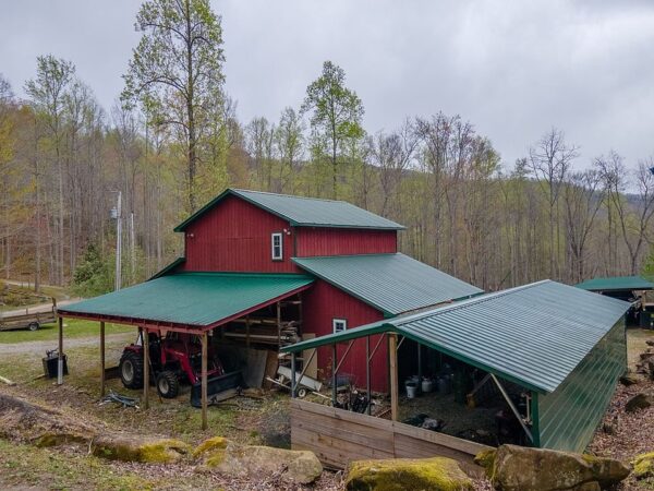 102 Violet Street, 48572 Vanadium City