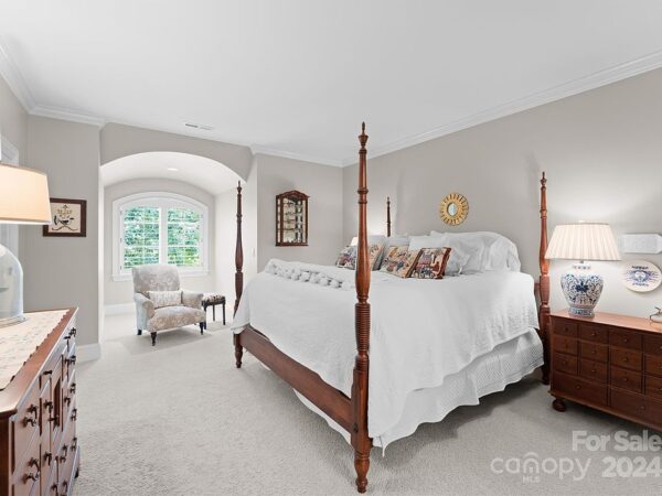 72 Lilac Lane, 23918 Iron City