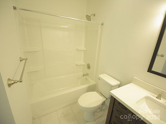 27 Kalmia Street, 47516 Nickel Town