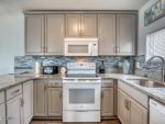 47 Pine St, 64321 Platinum City