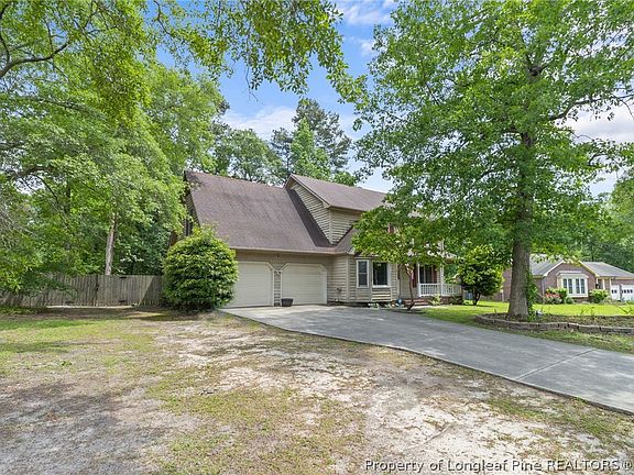 56 Goldcrest Avenue, 32415 Silver Town