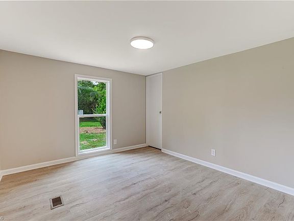 189 Zinnia, 56473 Zincville