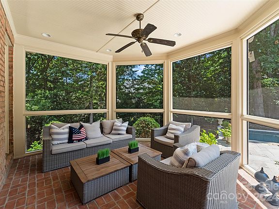 72 Lilac Lane, 23918 Iron City